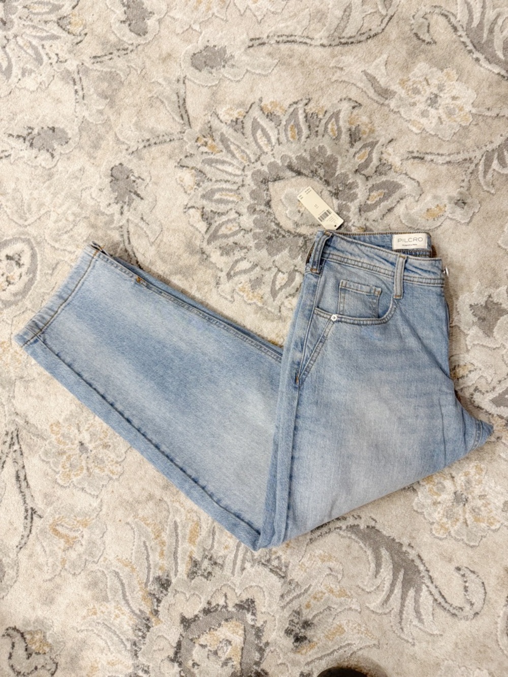 Anthropologie The Jules Mid-Rise Relaxed Straight-Leg Jeans by Pilcro - Picture 5 of 11
